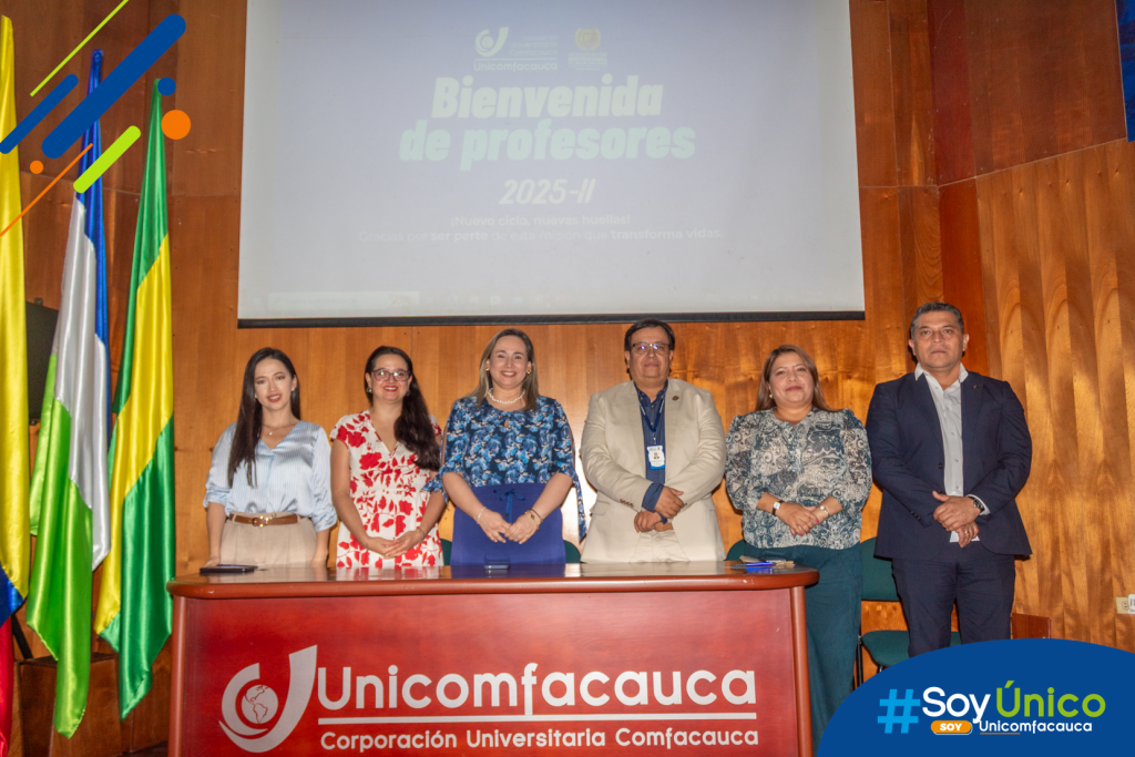 Fotografía de la mesa principal, compuesta por: la Rectora (e) Mg. Claudia Milena García Castillo, icerrector Académico, Mg. Daniel Ricardo Velasco Acero; nuestra Vicerrectora de Investigación y Extensión, Mg. Andrea Carolina Navas Calixto; la Decana de la Facultad de Humanidades, Mg. Sandra Liliana Solarte Muñoz; el Decano de la Facultad de Ciencias Empresariales, Mg. Denis Augusto Lara Papamija; y la Decana de la Facultad de Ingeniería, Ph.D. Adriana Marcela Nieto Muñoz.
