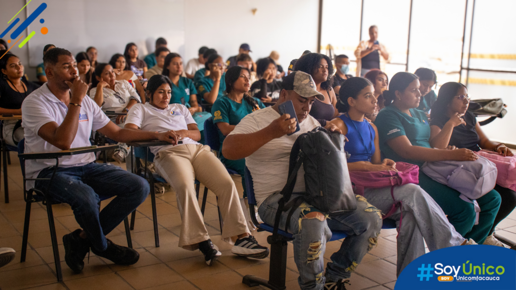 Estudiantes Ingenería Agroambiental en Charla sobre piscicultura