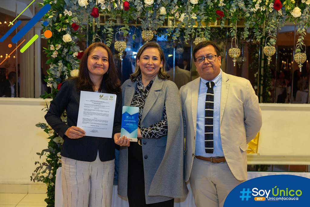 Rectora (e) Mg. Claudia Milena García Castillo, Vicerrector Académico (e) Mg. Daniel Ricardo Velasco Acero y la Coordinadora de Talento Humano Mg. Andrea Ordóñez.