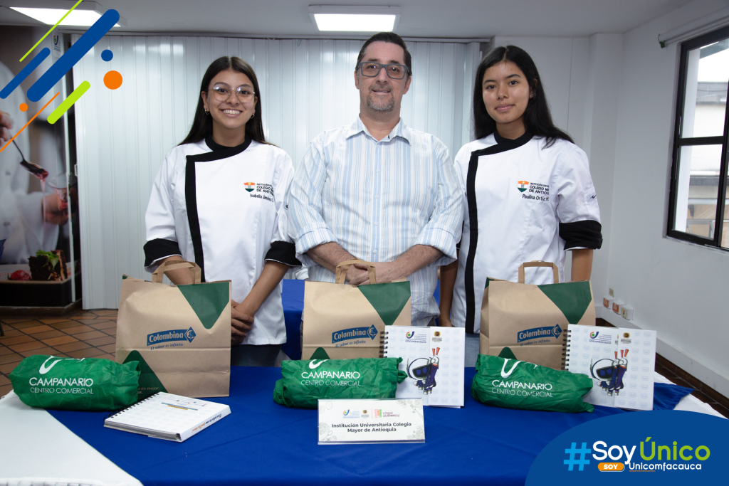 Delegación representante de la Institución Universitaria Colegio Mayor de Antioquia.