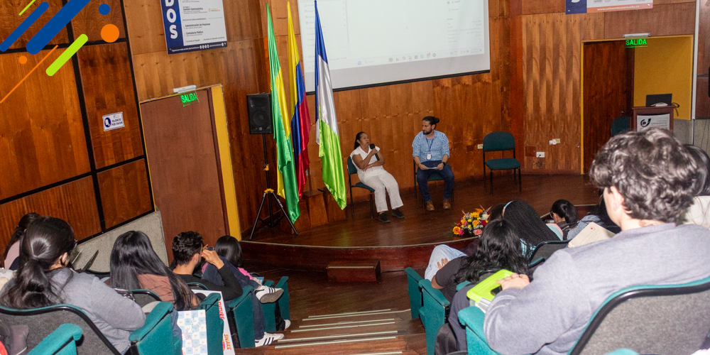 La facultad de humanidades participó en el conversatorio sobre la reflexión de los desafíos y avances en la construcción de paz