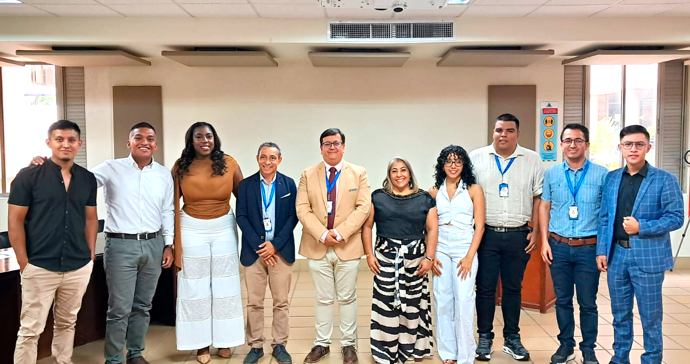 Entrega de Insignias futuros Ingenieros en Zona norte.