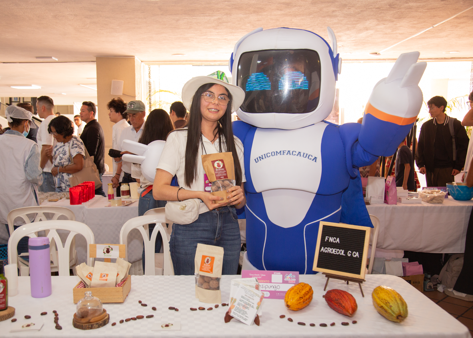 Emprendedora con Tuni en ExpoEmprendimiento.