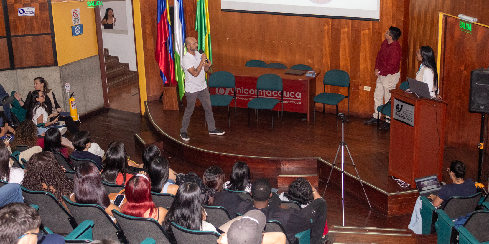 Unicomfacauca fortalece su proyección internacional con la Feria de Internacionalización 2025
