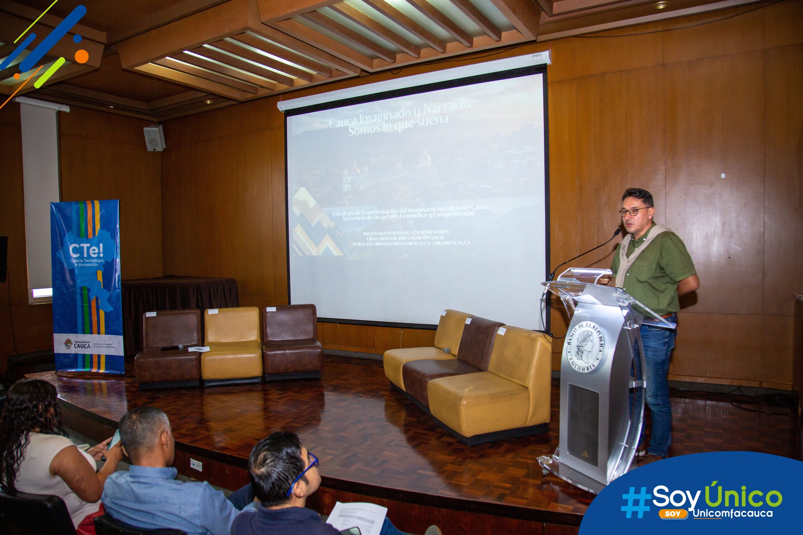 Docente Comunicación Social y Medios Digitales