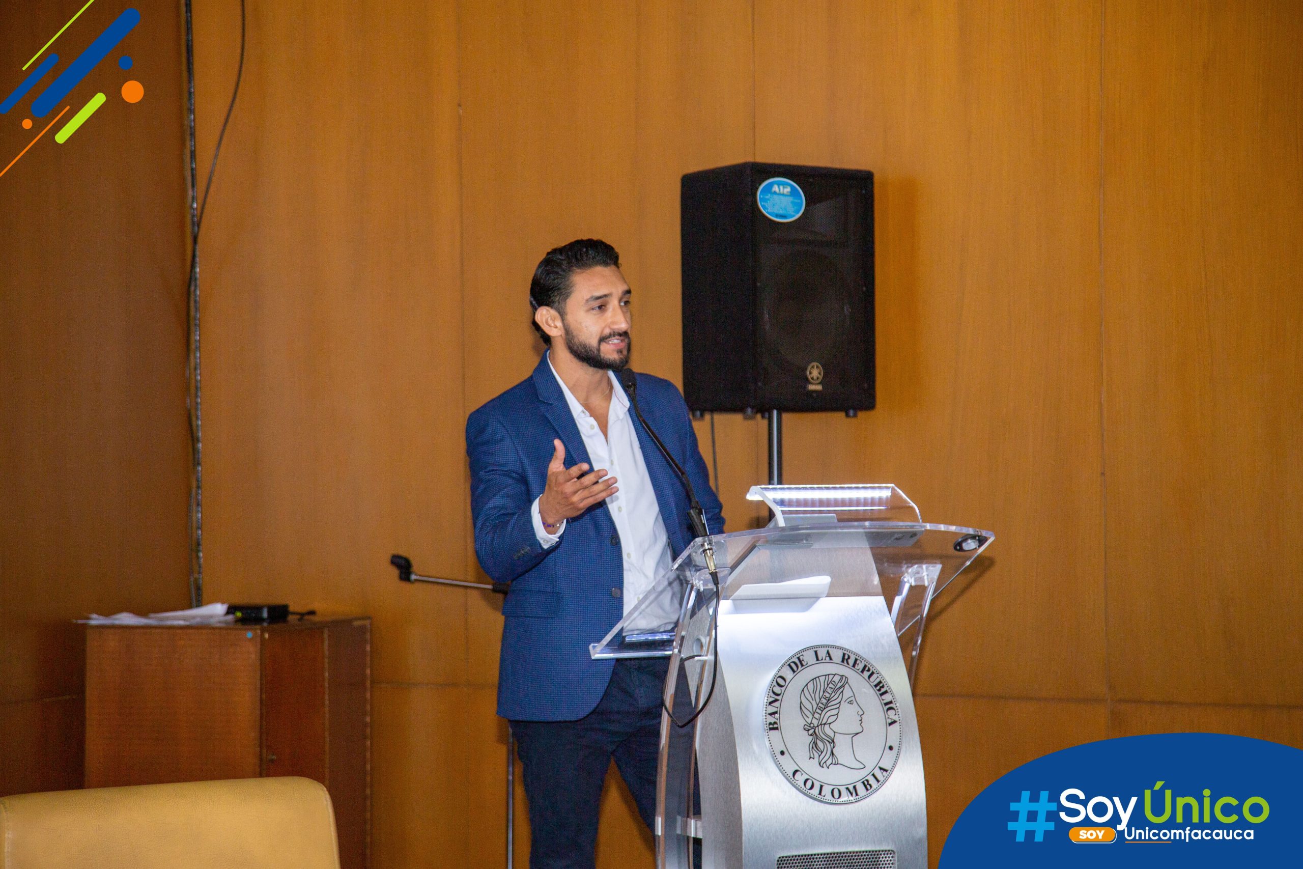 Coordinador Unidad de Emprendimiento en foro académico
