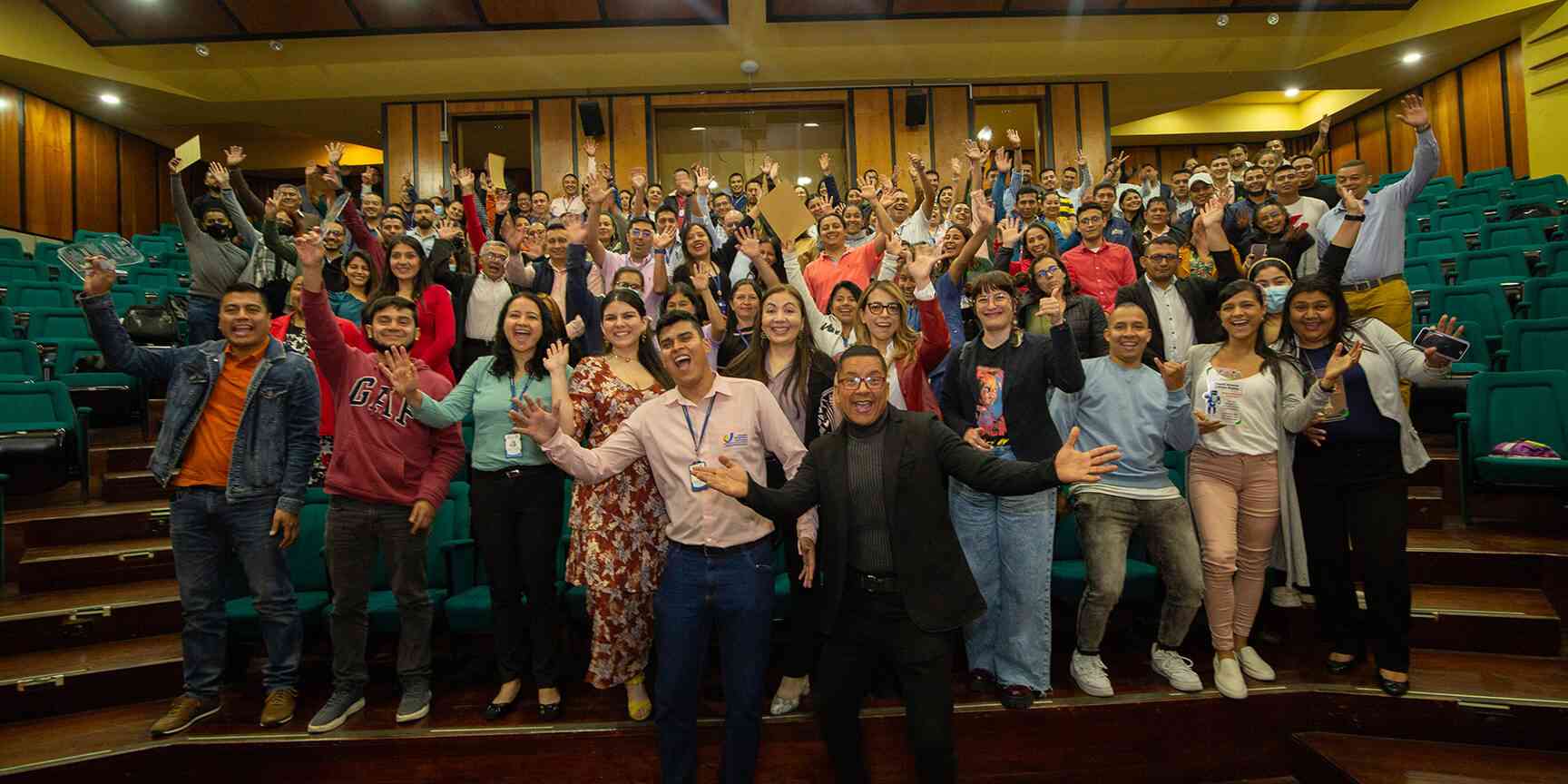 Reconocimiento a administrativos y docentes 2022