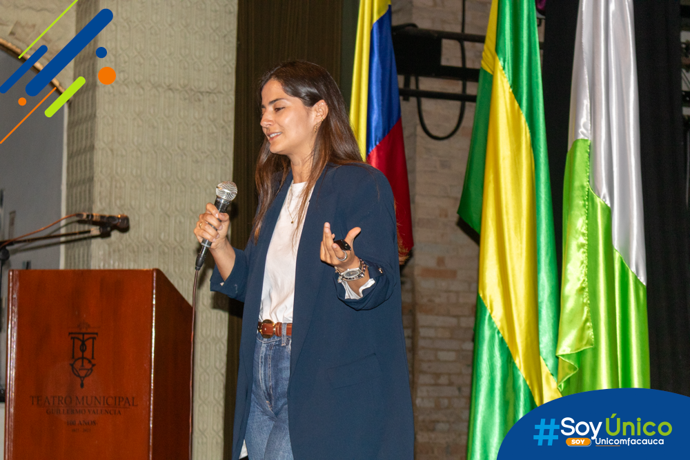 MSc. Paula Andrea Burbano Molano, a cargo de la "Ingeniería de carrera: estructura y hábitos para diseñar tu futuro profesional".