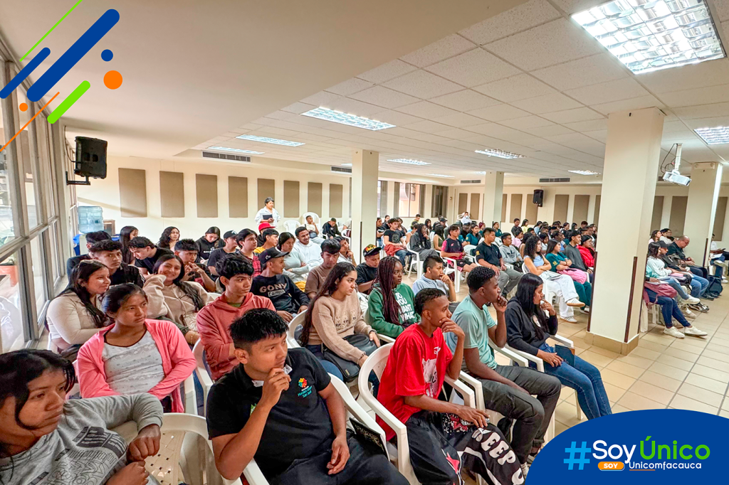 Estudiantes de Santander de Quilichao en el INNOVA FAB.