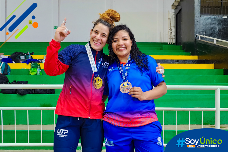 Estefanny Maca Cerón junto con la campeona de la Universidad Tecnológica de Pereira.