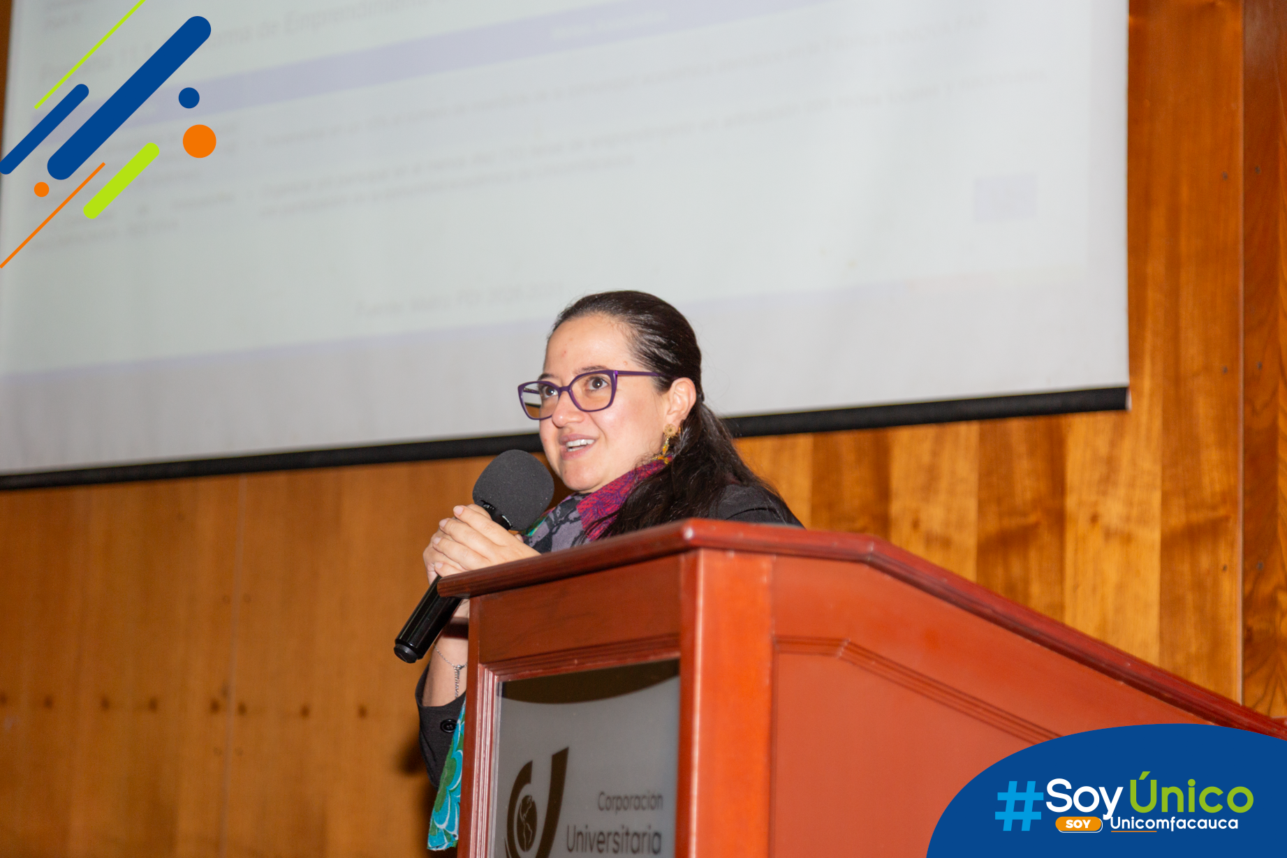 Plan de Desarrollo Institucional 2026 - 2031-14 Vicerrectora de Investigación y Extensión realizando la presentación del Plan de Desarrollo Institucional 2026 - 2031.