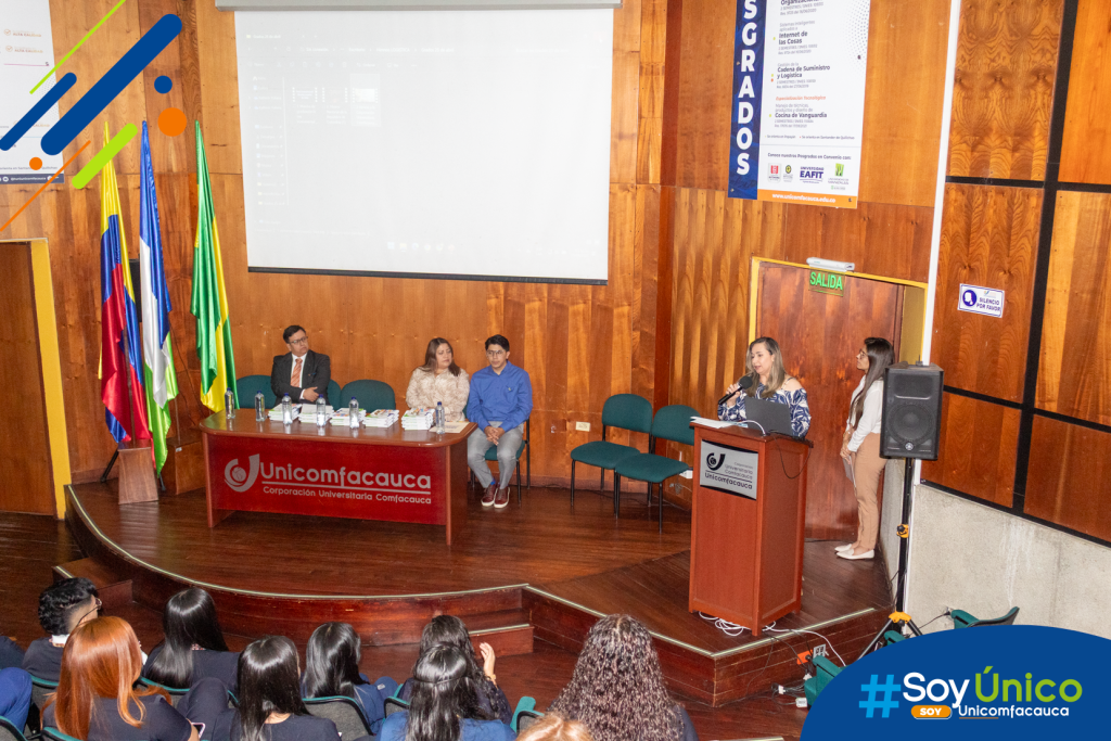 Nuestra Rectora (e) Mg. Claudia Milena García Castillo, dando las palabras de bienvenida al evento.