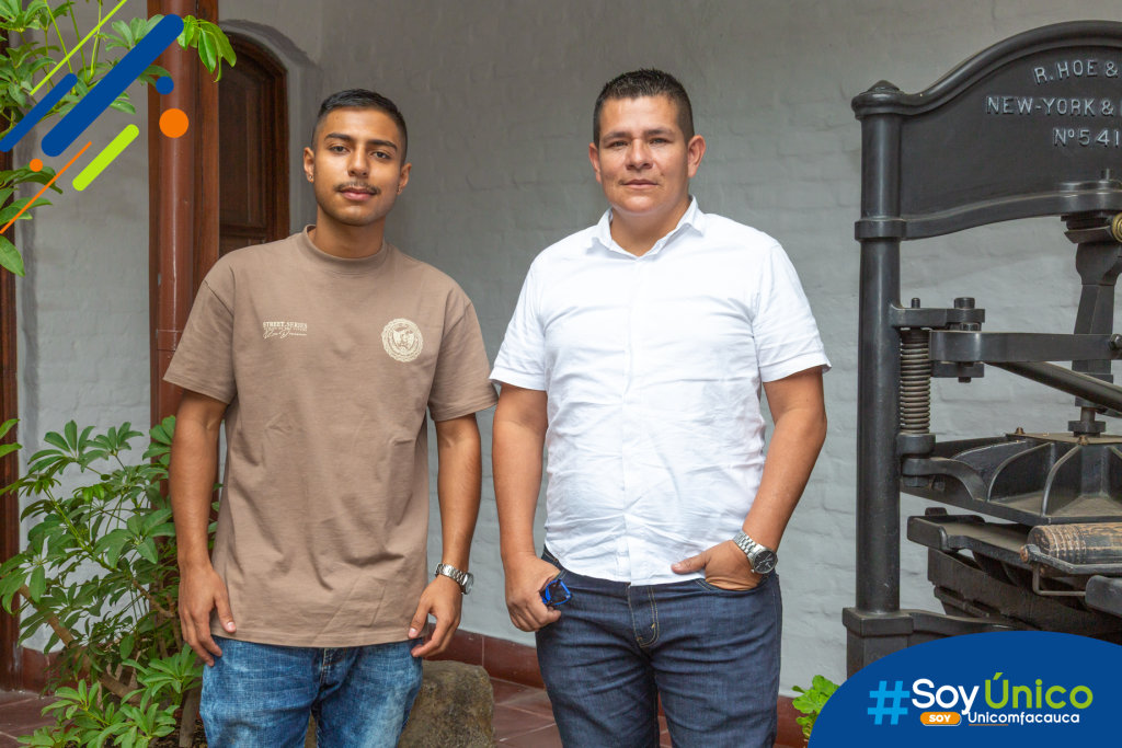 Kevin Antonio Pillimué Ponce y nuestro docente Diego Fernando Sarria Ordóñez.