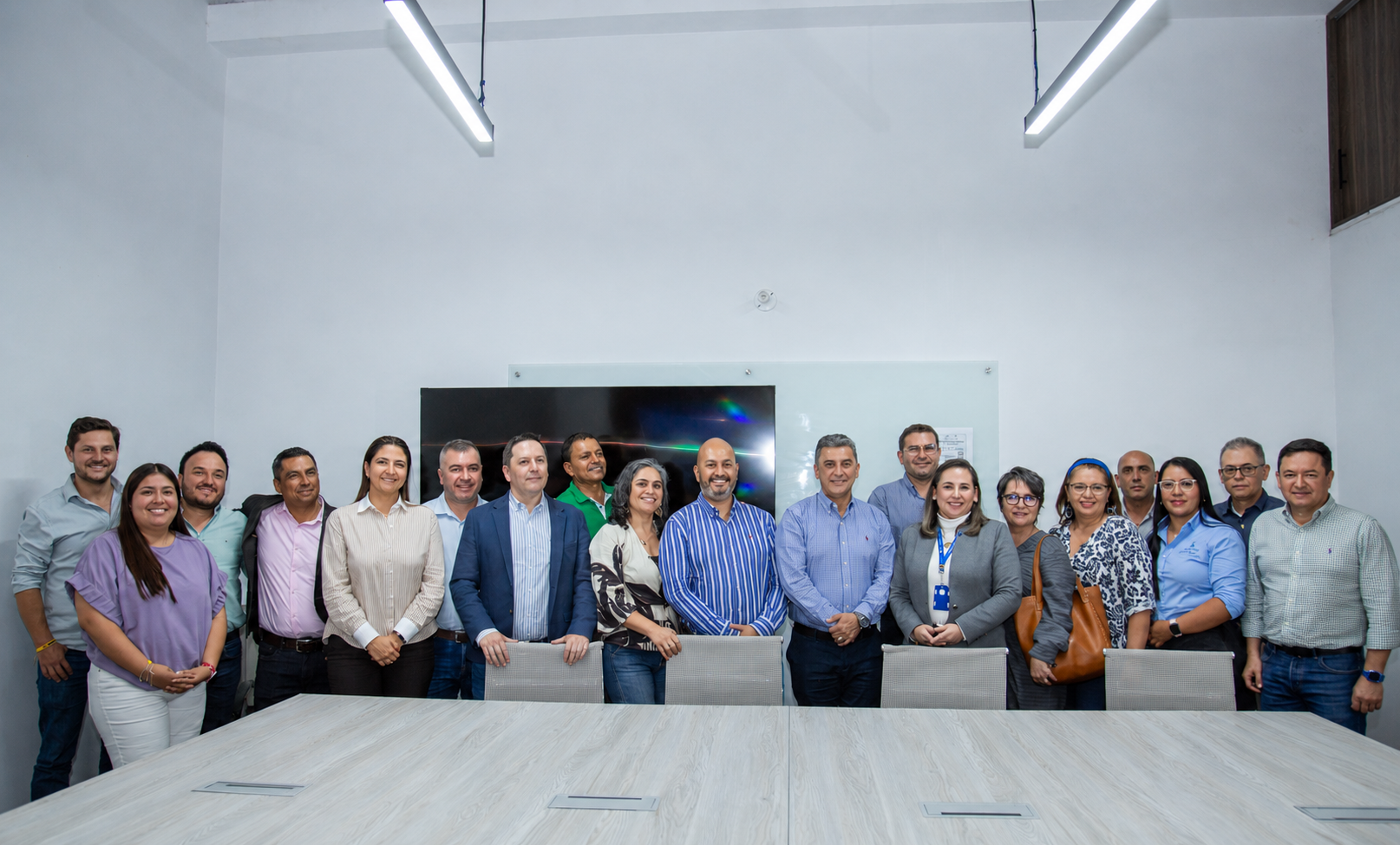 Encuentro con Alcaldía y el Consejo Gremial y Empresarial del Cauca.