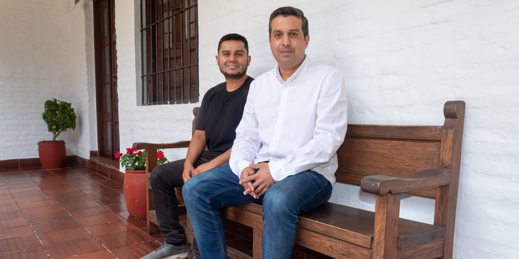 Investigadores de nuestra Facultad de Ingeniería desarrollaron un sistema de Inteligencia Artificial para proteger a las abejas y potenciar la apicultura
