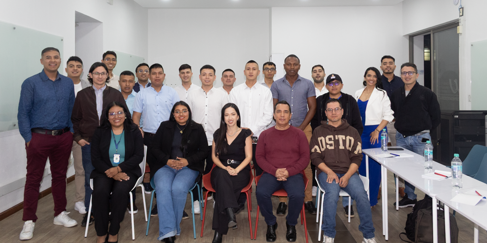 Séptima cohorte de la Especialización en Sistemas Inteligentes Aplicados a Internet de las Cosas socializó sus trabajos de grado