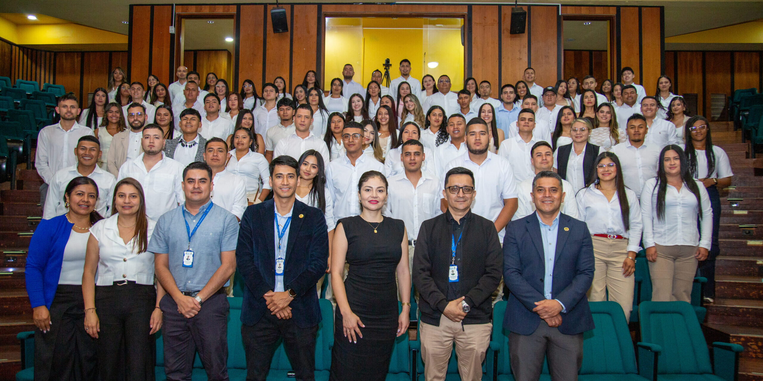 Estudiantes de ontaduría Pública y Administración de Empresas inician su etapa práctica