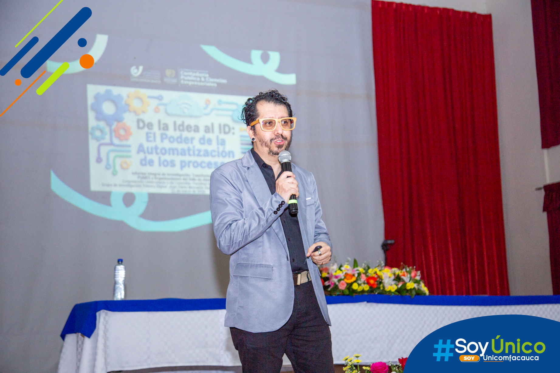 Juan David Monsalve poente Congreso Ciencias Empresariales