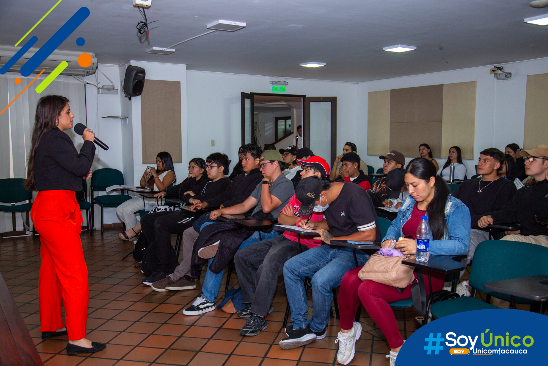 Dialogo sobre redes sociales y marketing