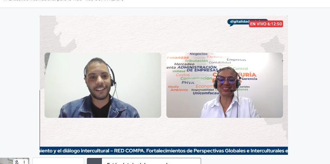 Directora del Programa de Contaduría Pública de Santander de Quilichao, Mg. Celia Cristina Cañas Olivo, presentando la conferencia titulada “Tasación Informática: interdisciplinariedad para el ejercicio profesional del contador público”.